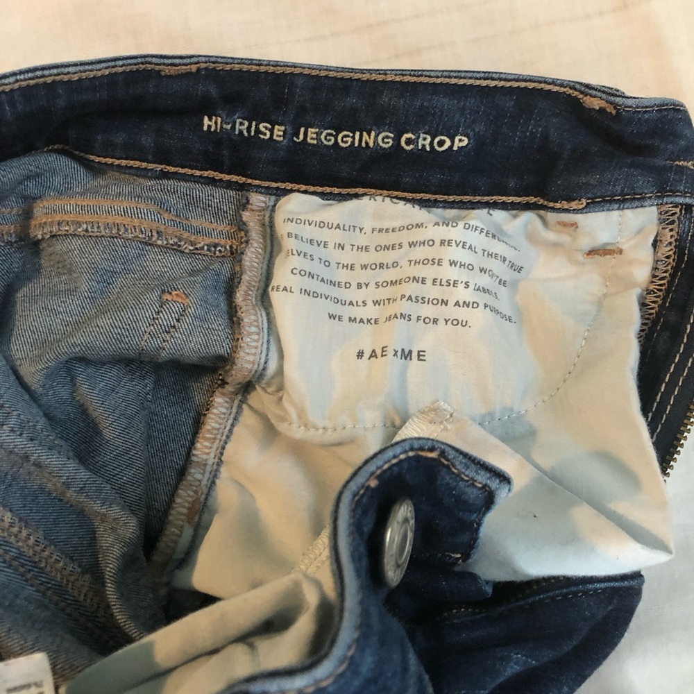 American Eagle Distressed Jeans next level stretch hi-rise jegging crop size 2 - Picture 9 of 12